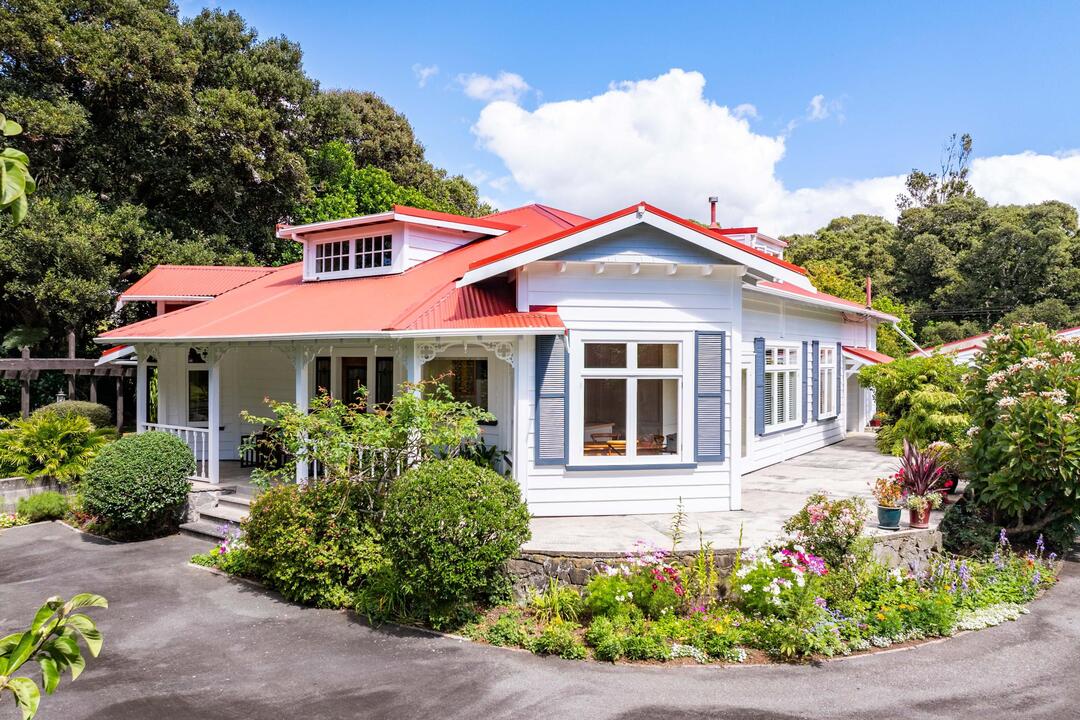 915 State Highway 14, Maungatapere