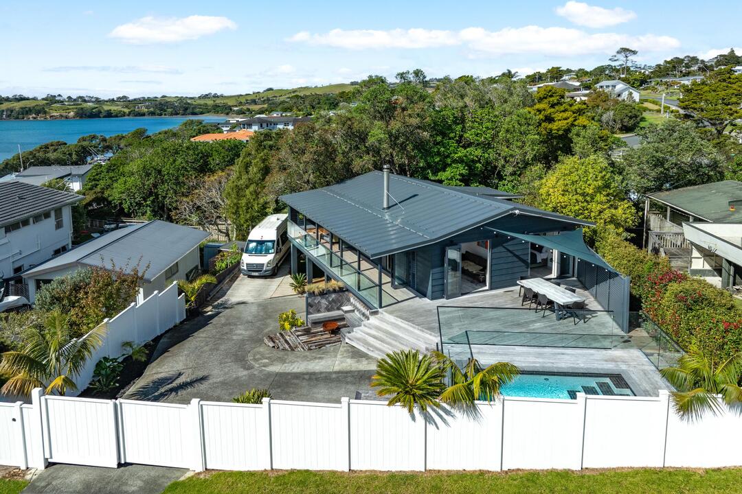 68 Mera Road, Algies Bay