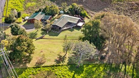 372 Pine Valley Road, Dairy Flat