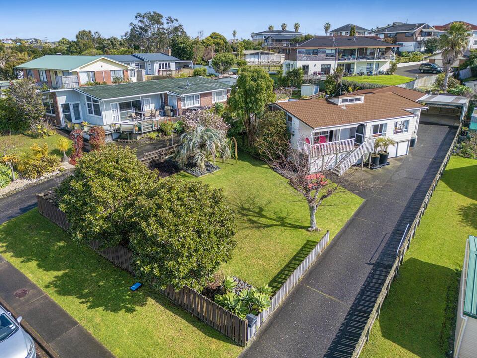 11 Fairway Avenue, Red Beach