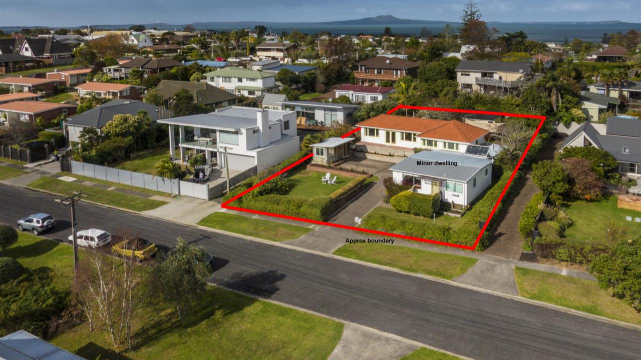 Residential Auction: 10 Wairere Road, Torbay, North Shore | Bayleys