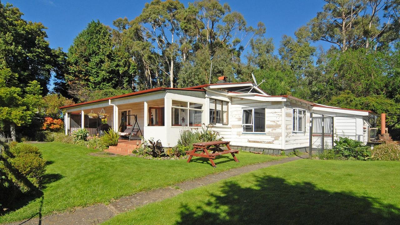 HAWKES BAY // 2798 Puketitiri Road, Rissington Eastern Realty Limited