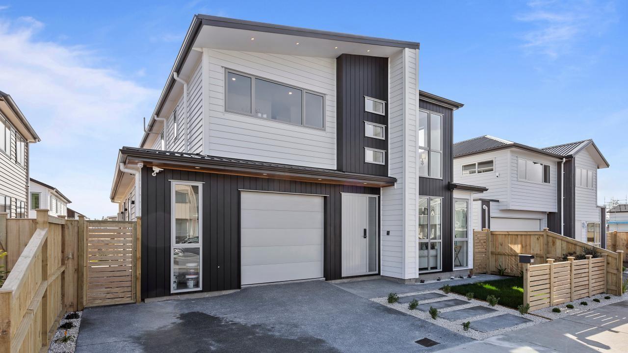 Stylish family living at its best - 17 Roa Avenue, Hobsonville ...