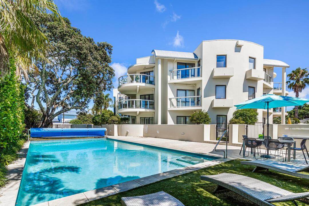 2B/4-6 Collins Street, Takapuna