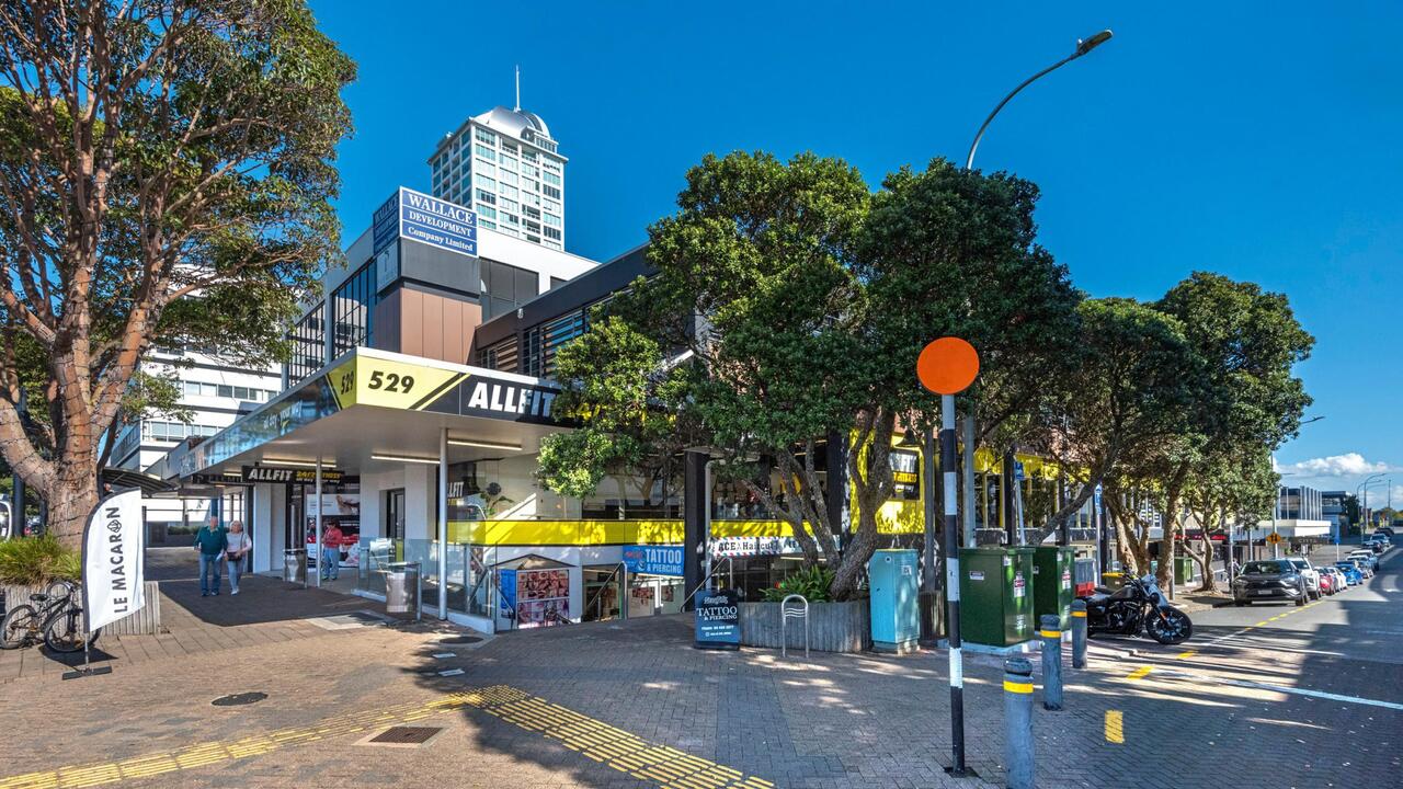 2/529 Lake Road, Takapuna