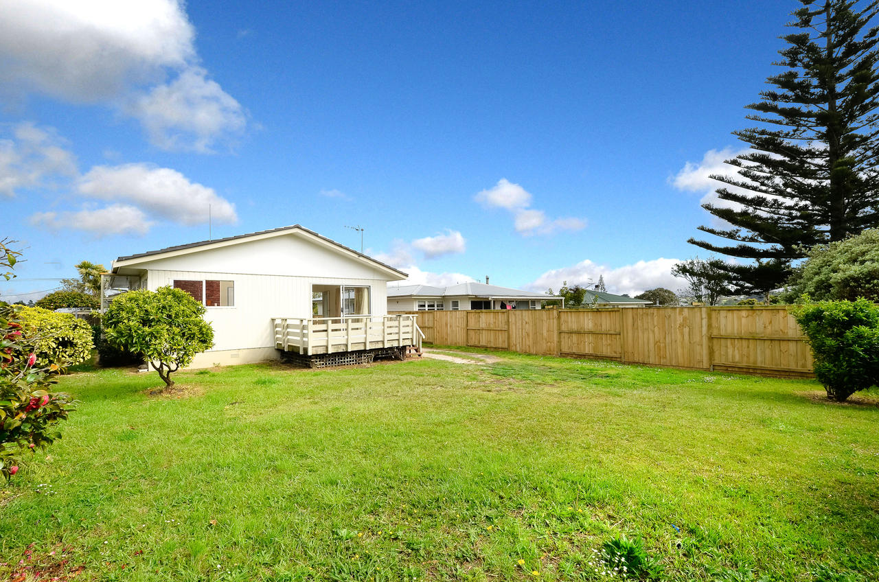 Residential By Negotiation: 2/47 Moire Road, Massey West, Waitakere ...