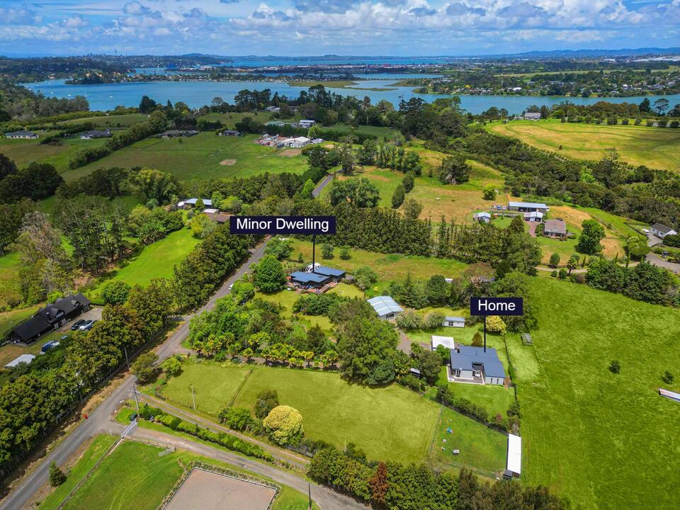 106 Sanders Road, Paremoremo