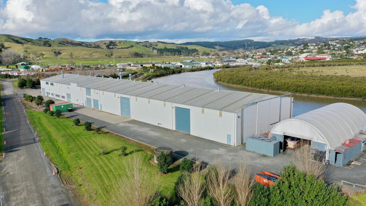 40 Saleyard Street, Helensville