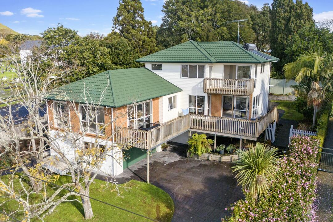 14 Woodward Ave, Mangere Bridge