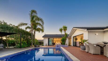 12 Oleander Point, Farm Cove