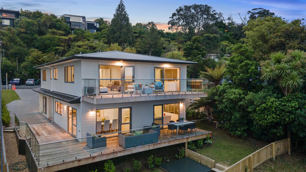 41 Pohutukawa Avenue, Shelly Park