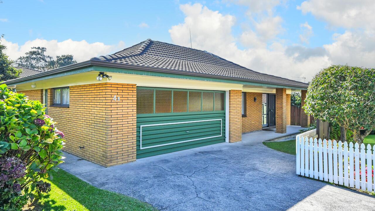 2/4 Sunshine Place, Papakura