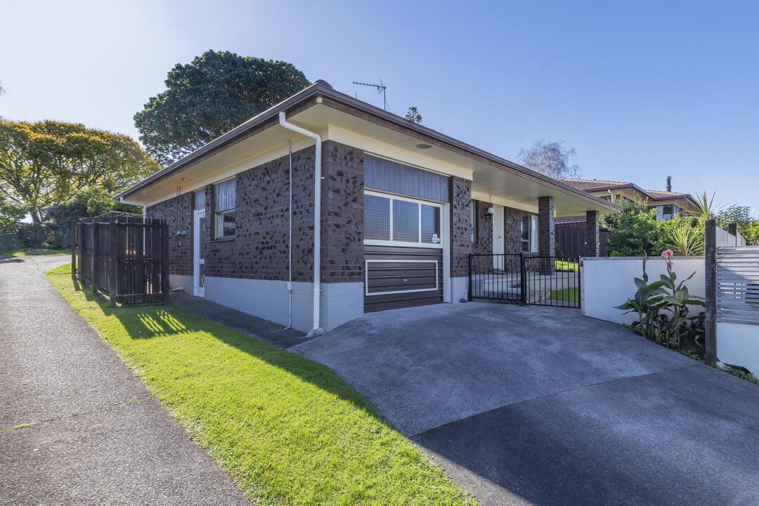 2/40 Gills Avenue, Papakura