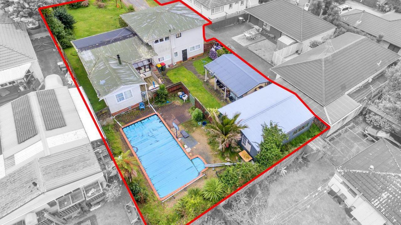 15 Trentham Road, Papakura