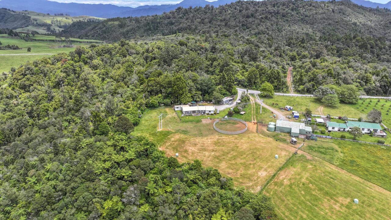 135 McBeth Road, Hikuai