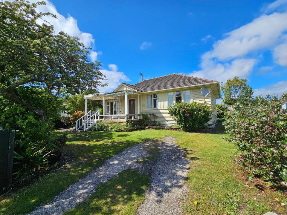 12A Hannan Rd, Whitianga