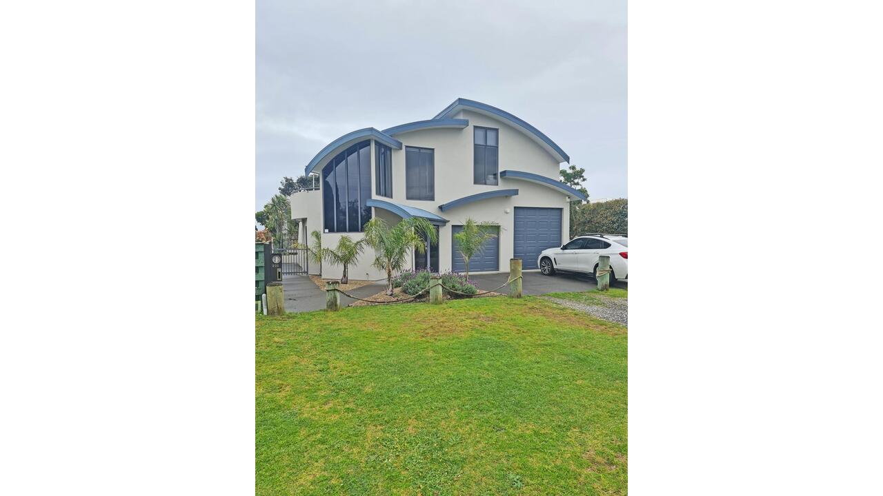 202a Mary Road, Whangamata