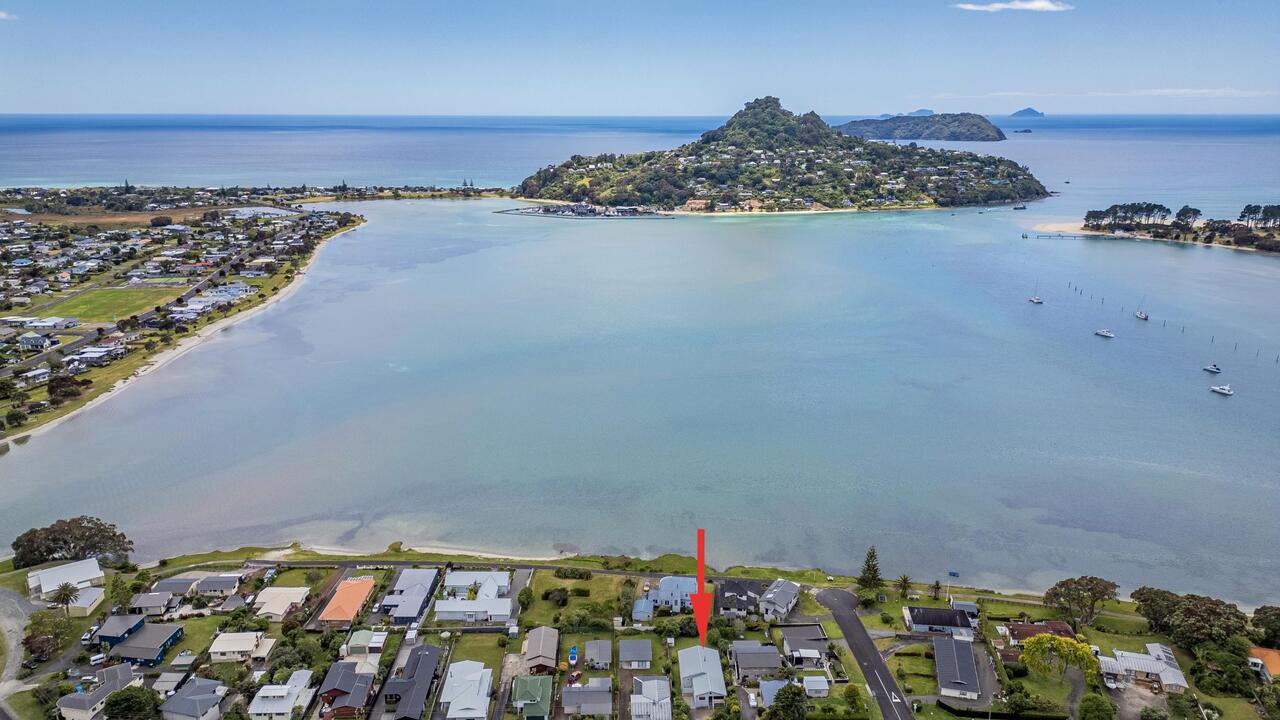 180 Main Road, Tairua