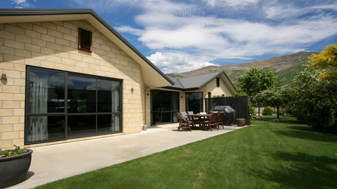 35 Old Station Avenue, Wanaka