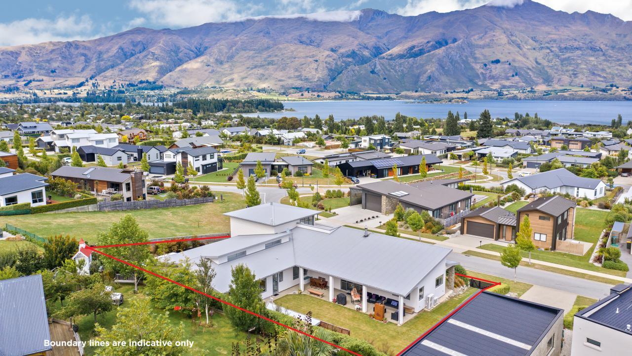 4 Centre Crescent, Wanaka