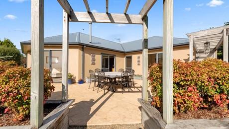 Linda Lees - Bayleys Tauranga | Bayleys Real Estate