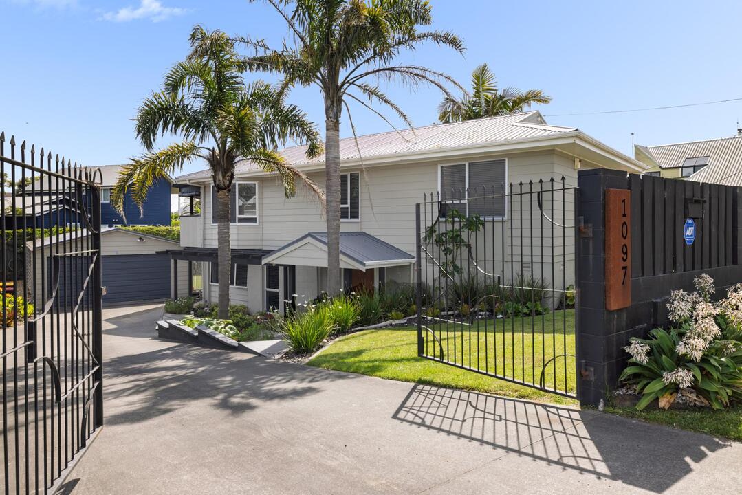 1097 Papamoa Beach Road, Papamoa Beach