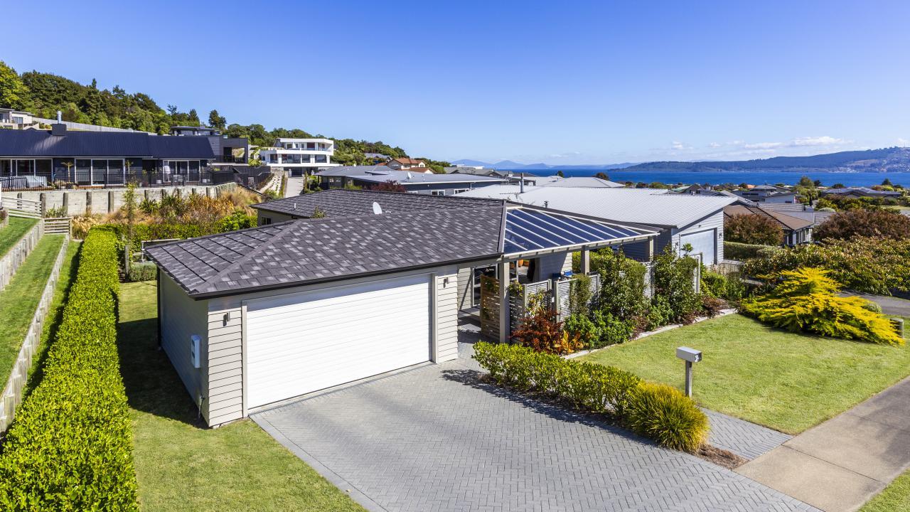 20 Coprosma Crescent, Waipahihi