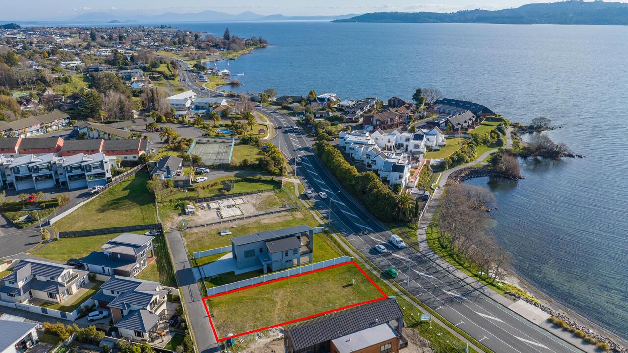 3/3 Tremaine Avenue, Two Mile Bay