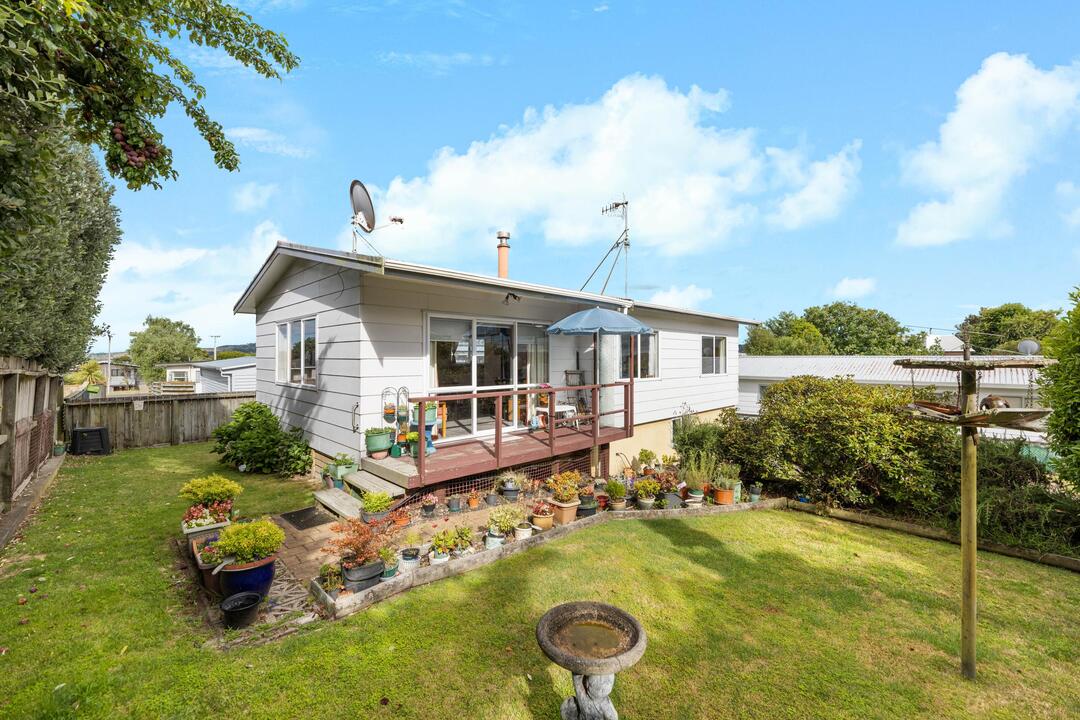 2/194 Taharepa Road, Tauhara