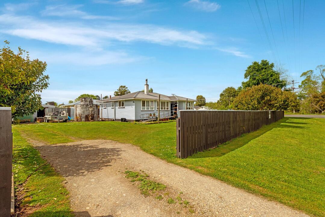 35 Monkhouse Street, Tolaga Bay