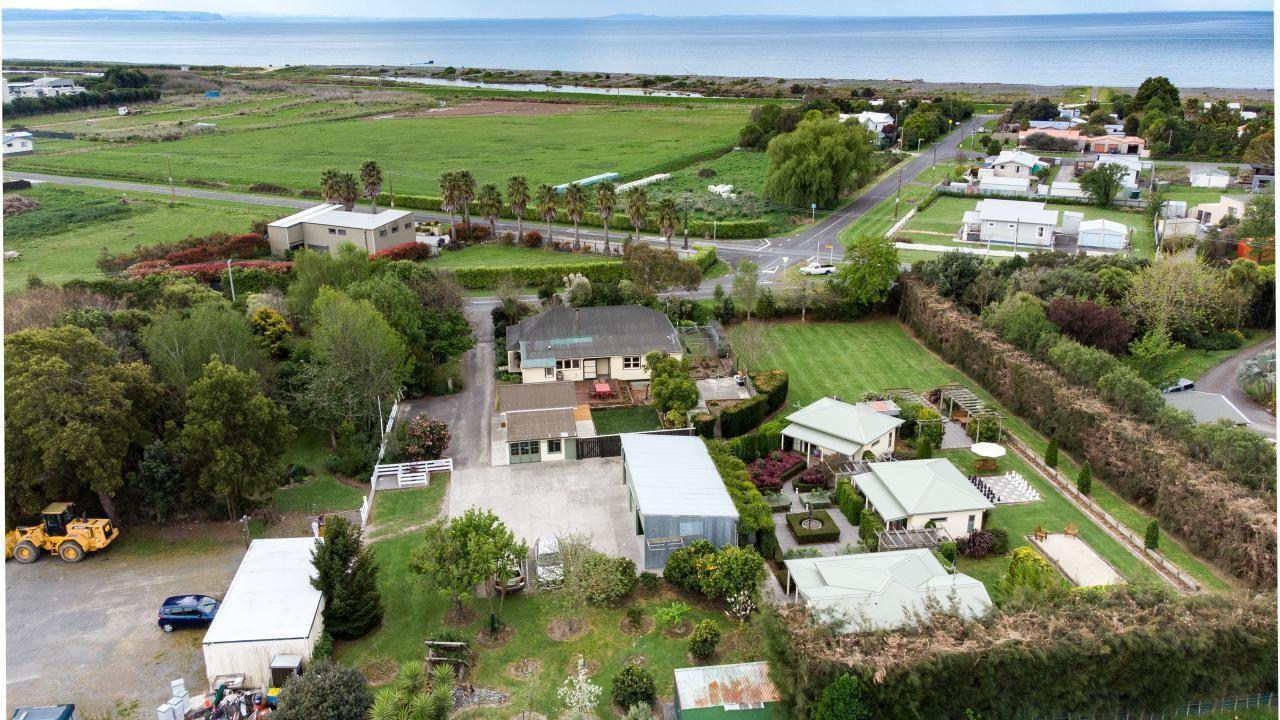 Popular Clive Cottages For Sale - 198 School Road, Clive | Eastern ...