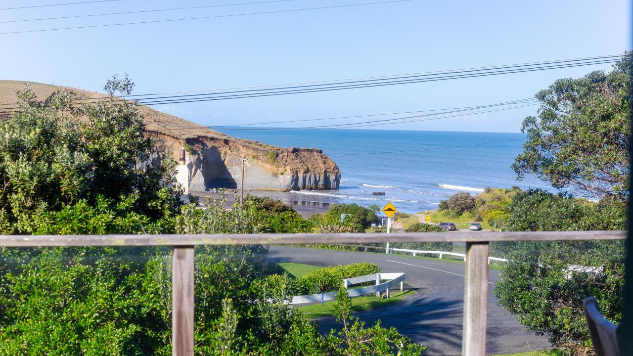 1 and 3 Mowhanau Drive, Kai Iwi Beach