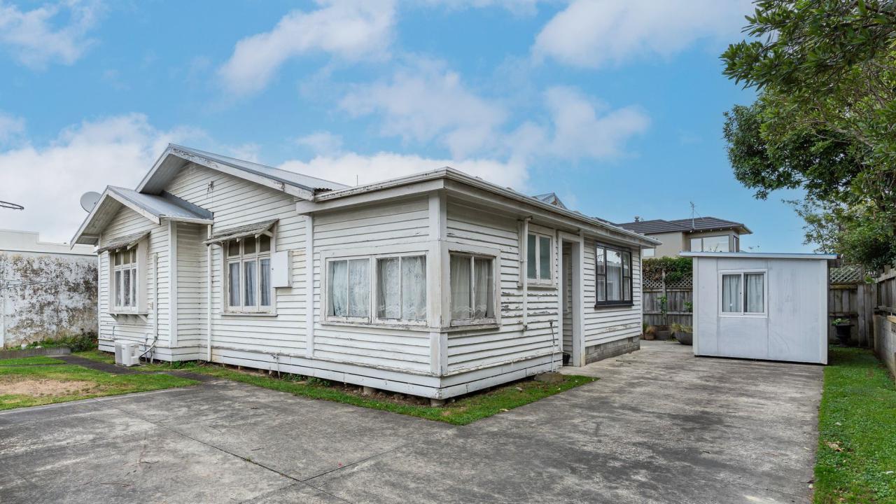 108 Russell Street, Palmerston North