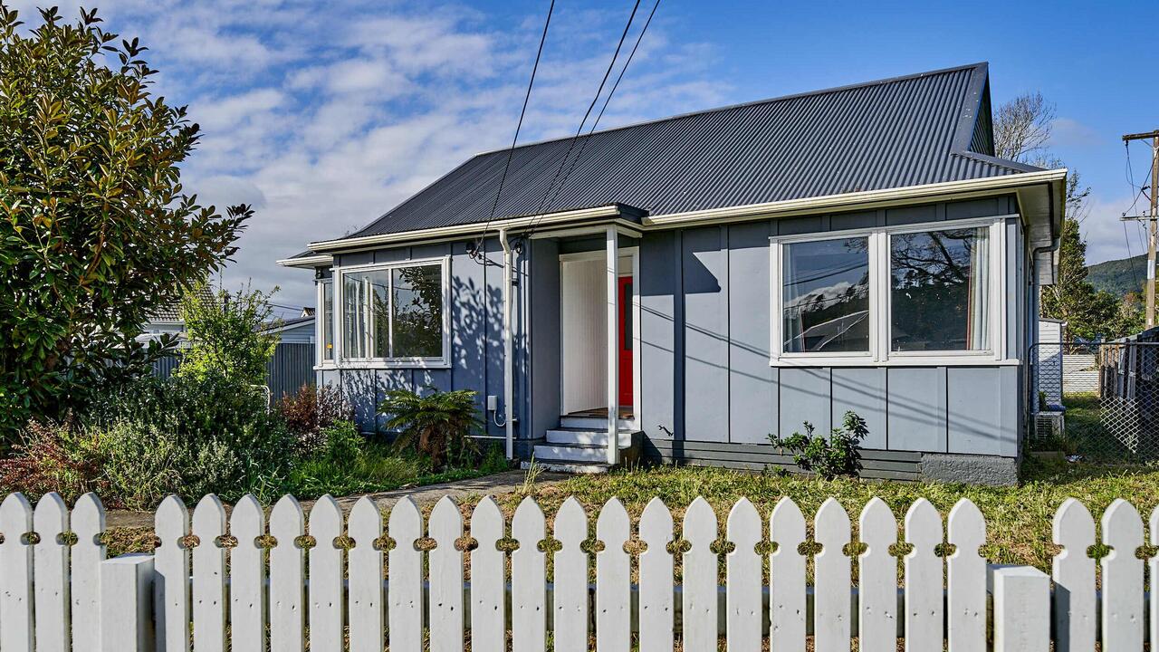 79 Waddington Drive, Naenae