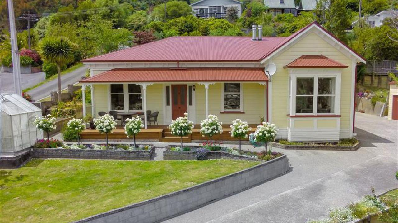 BEAUTIFULLY RESTORED PICTON VILLA 7 Rutland Street, Picton Be