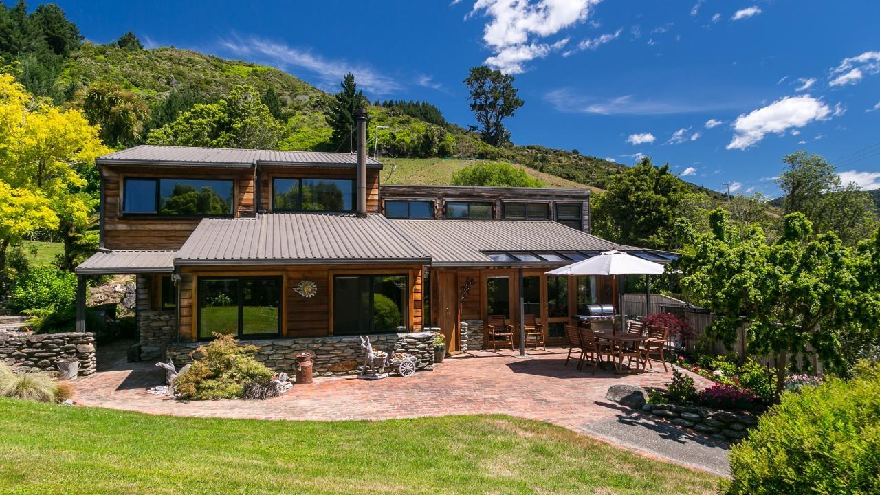 Two for the Price of One 1074 Queen Charlotte Drive, Marlborough