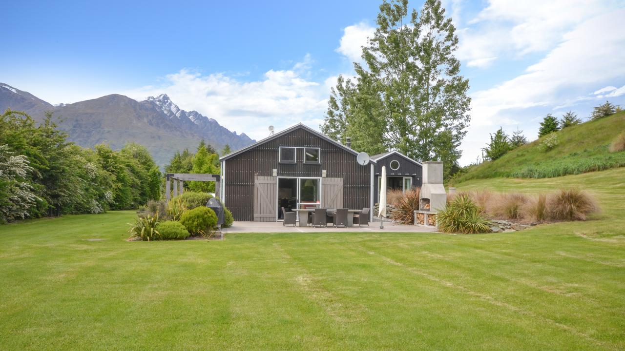 Residential Auction: 100 Domain Road, Dalefield, Queenstown Lakes | Bayleys