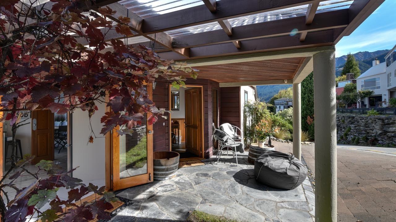 5A Bolton Lane, Queenstown