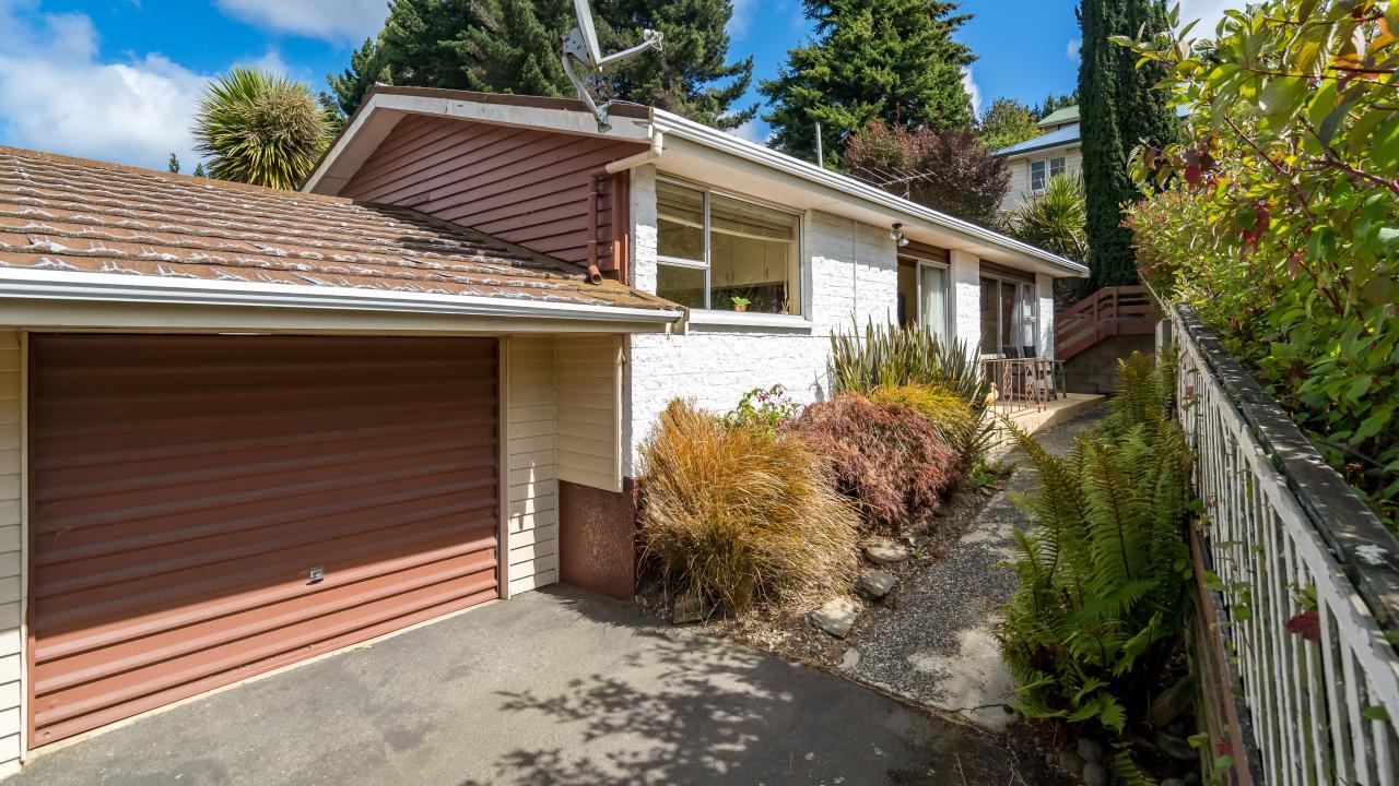 386b Kaikorai Valley Road, Bradford