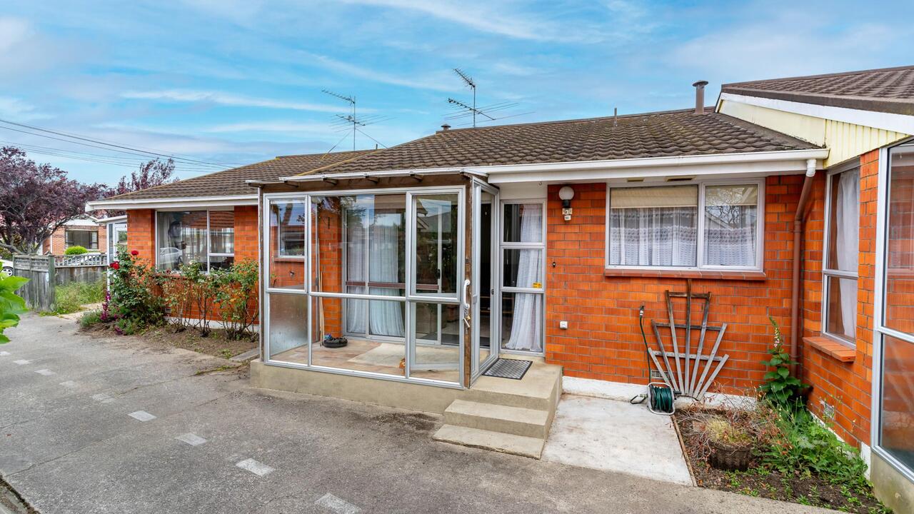 16B Mure Street, Mosgiel