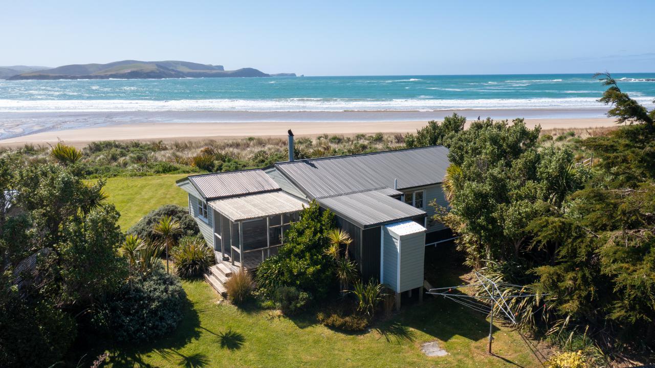 501 Waikawa Curio Bay Road, Curio Bay