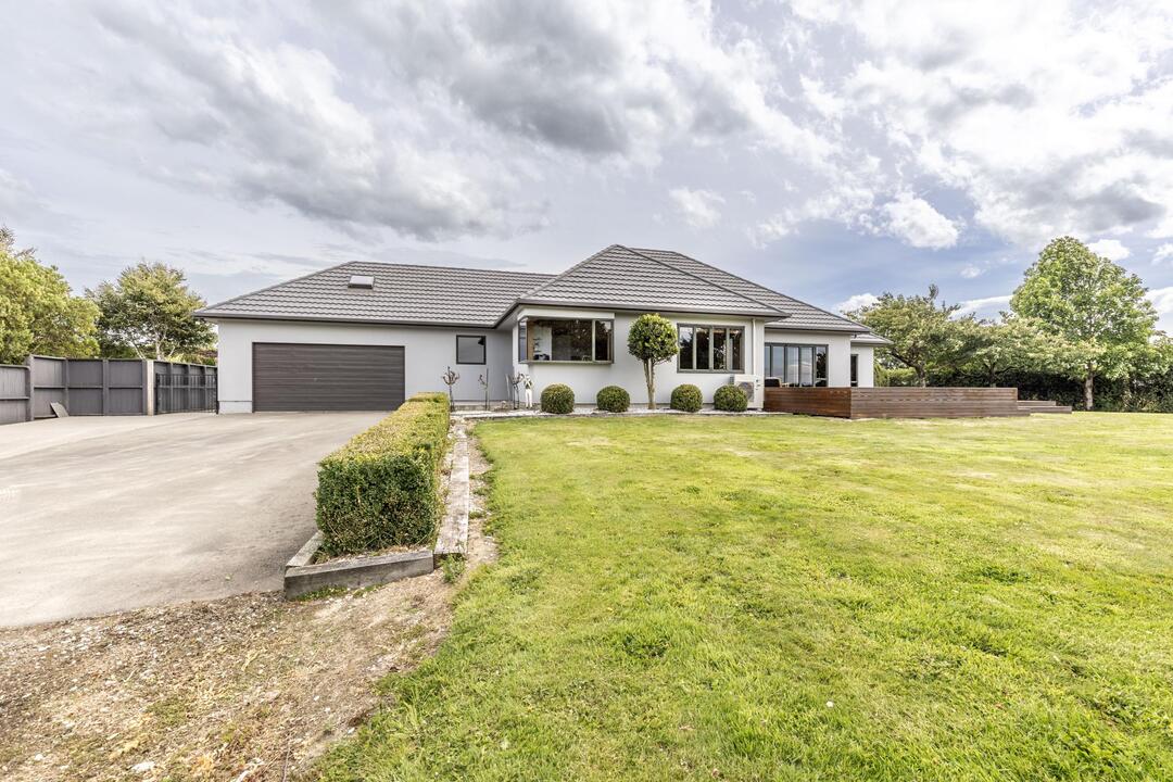 64 Winton Wreys Bush Highway, Winton