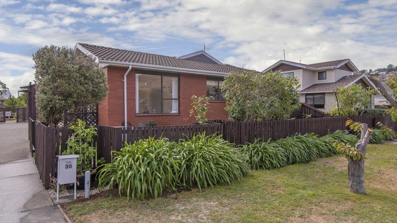 1/36 Laing Crescent, Heathcote Valley