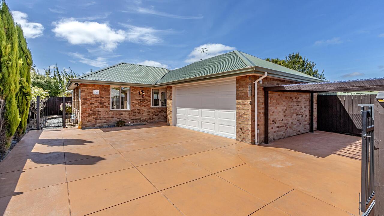 75A Farquhars Road, Redwood