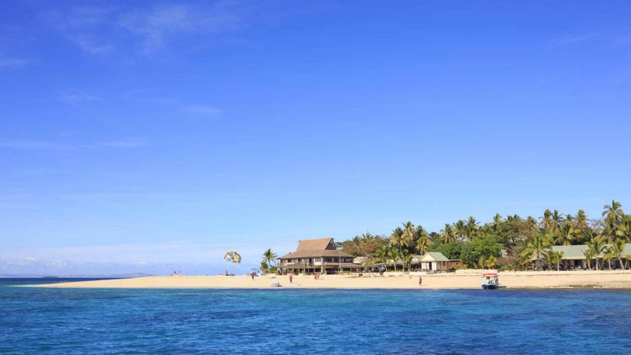 Beachcomber Island Resort - Mamanuca Group of Islands, Fiji | Bayleys ...